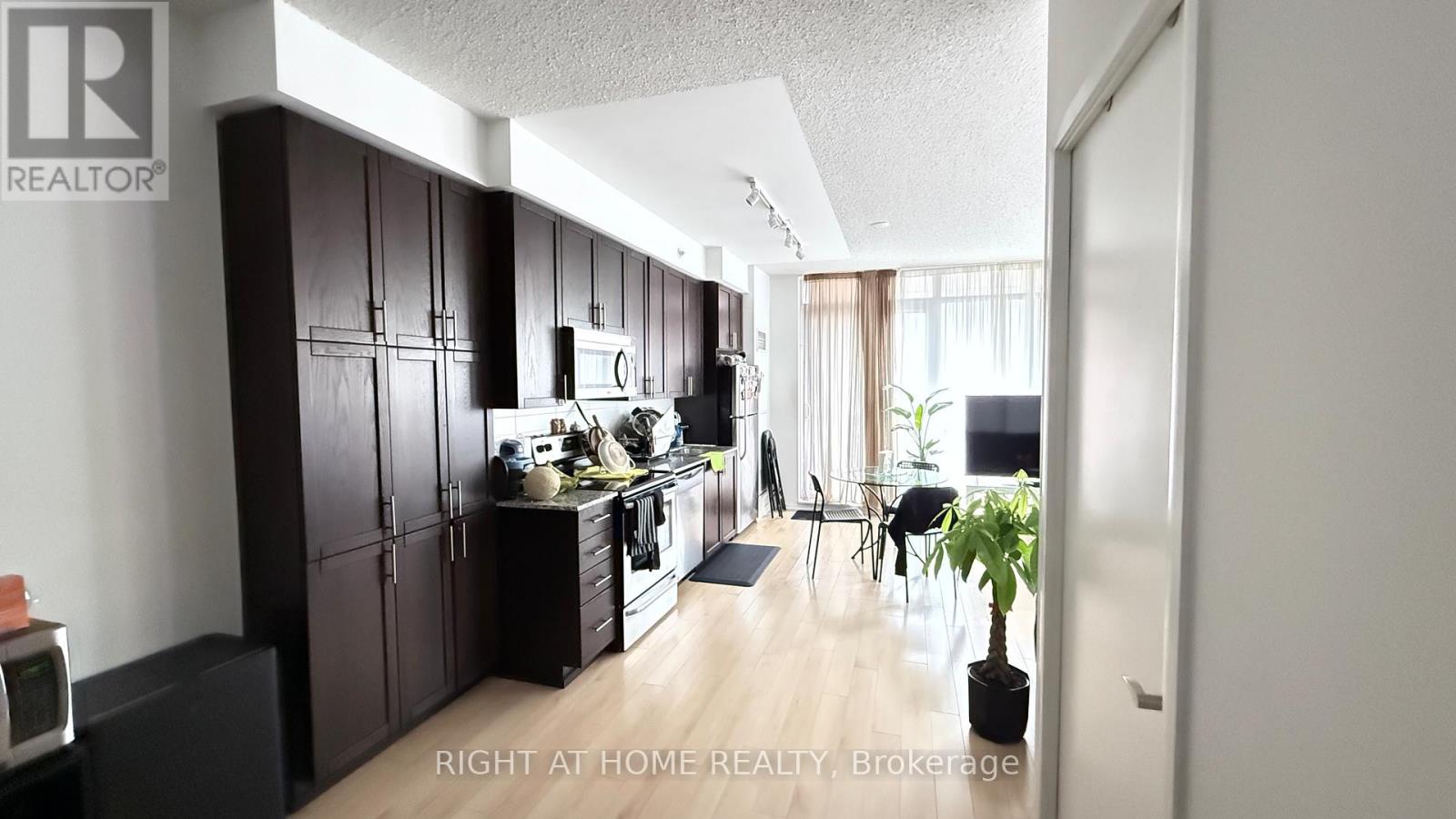 623 - 800 LAWRENCE AVENUE W, Toronto, Ontario