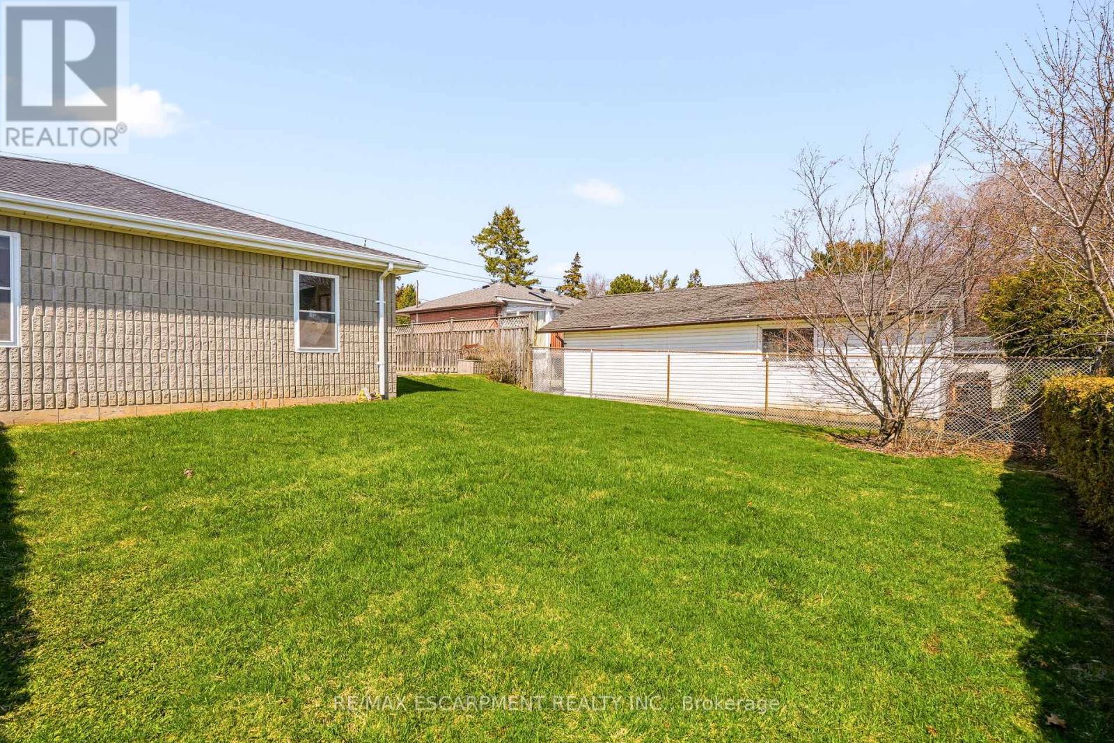 491 Warminster Drive, Oakville, Ontario  L6L 4N4 - Photo 25 - W12991454