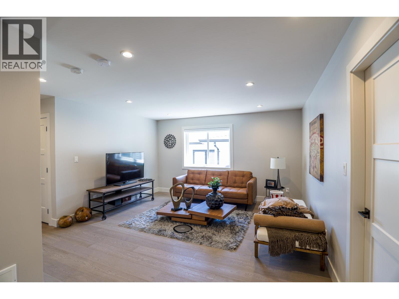 1388 Madore Avenue, Coquitlam, British Columbia  V3K 3C2 - Photo 10 - R3110389