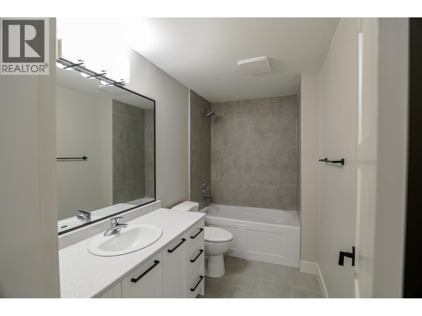 1388 Madore Avenue, Coquitlam, British Columbia  V3K 3C2 - Photo 20 - R3110389