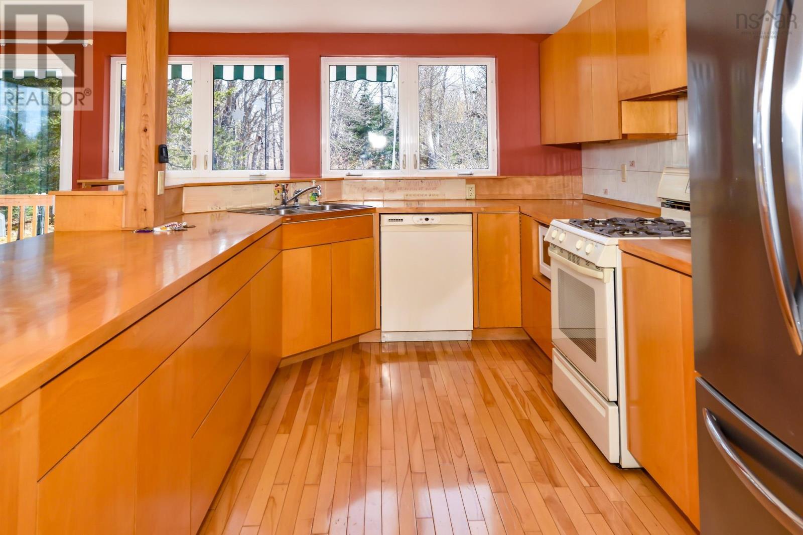 67 Cahoon Lane, East Port Medway, Nova Scotia  B0J 2H0 - Photo 10 - 202607241