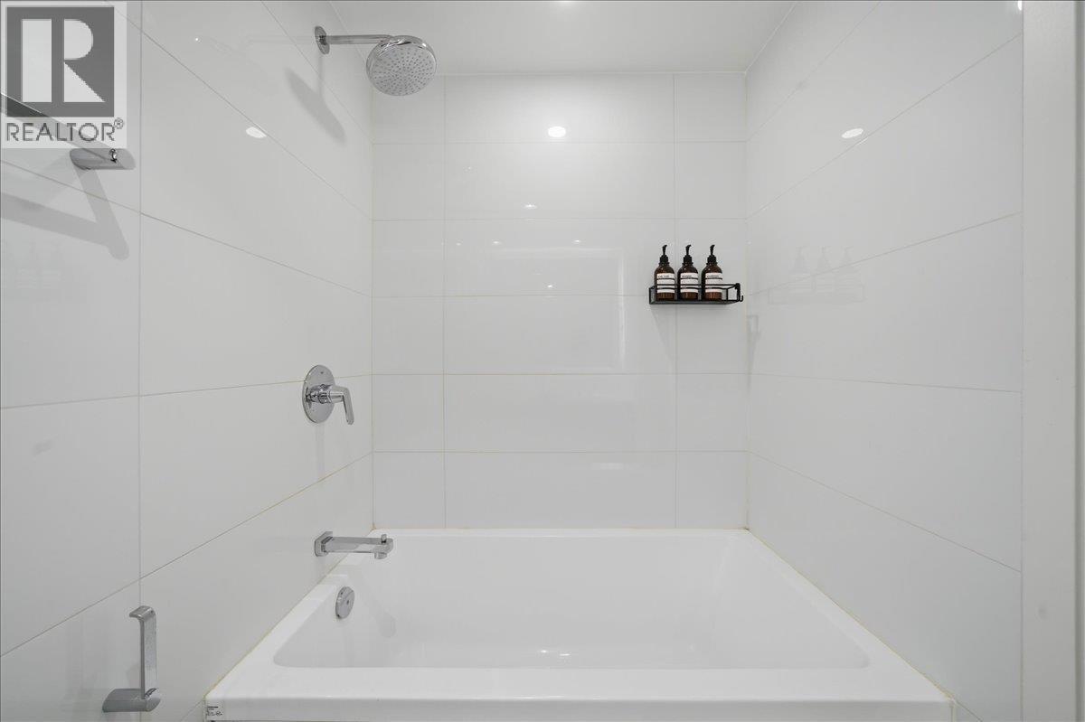 608 1675 Lions Gate Lane, North Vancouver, British Columbia  V7P 0E2 - Photo 15 - R3090220