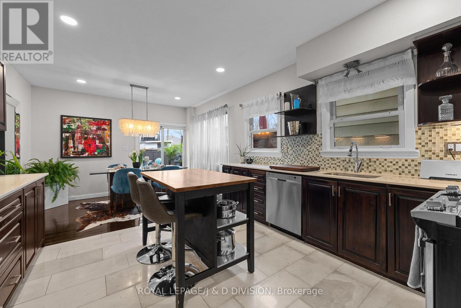 71 Madelaine Avenue, Toronto, Ontario  M1L 2X6 - Photo 15 - E12992424