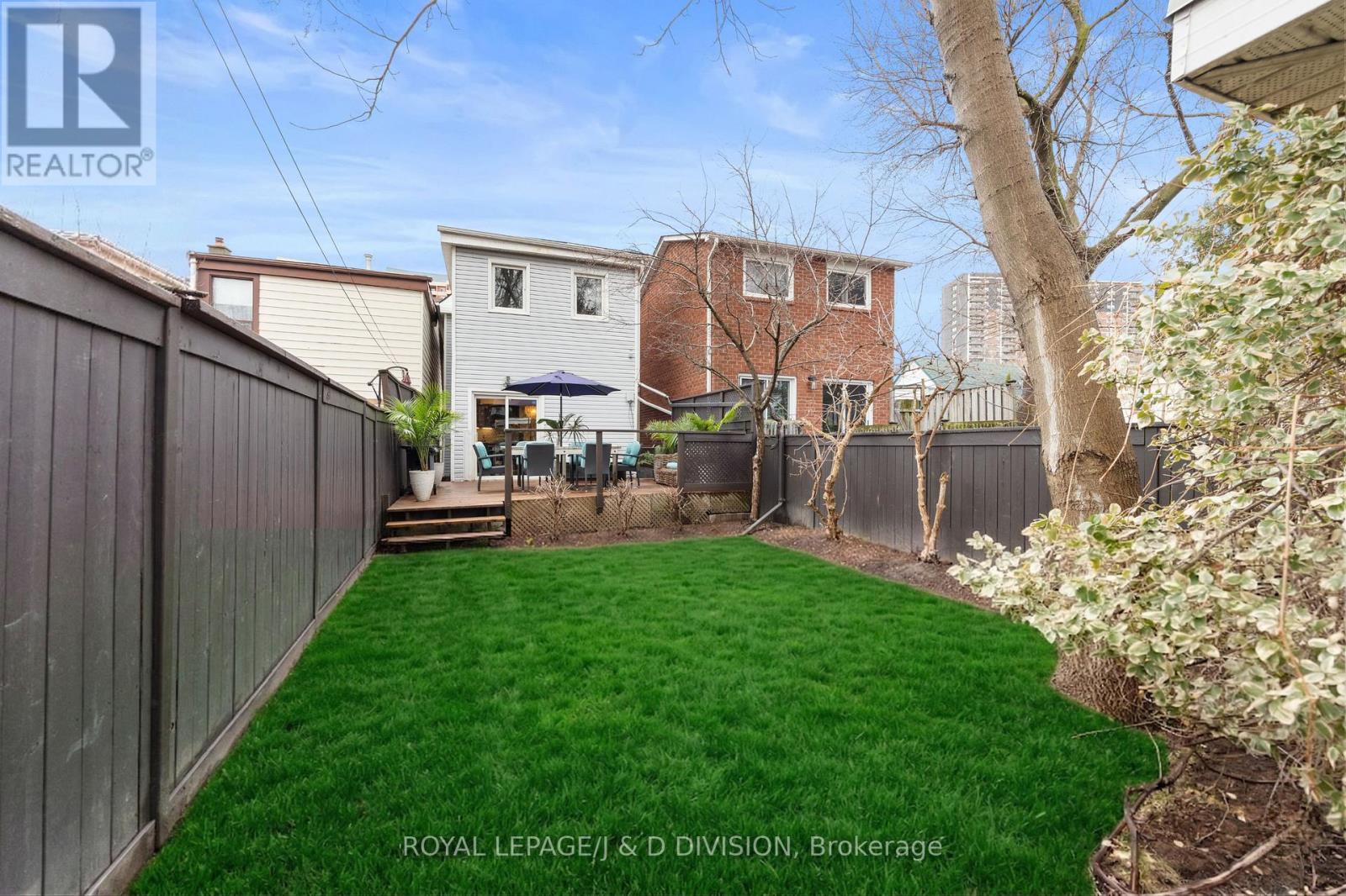 71 Madelaine Avenue, Toronto, Ontario  M1L 2X6 - Photo 33 - E12992424