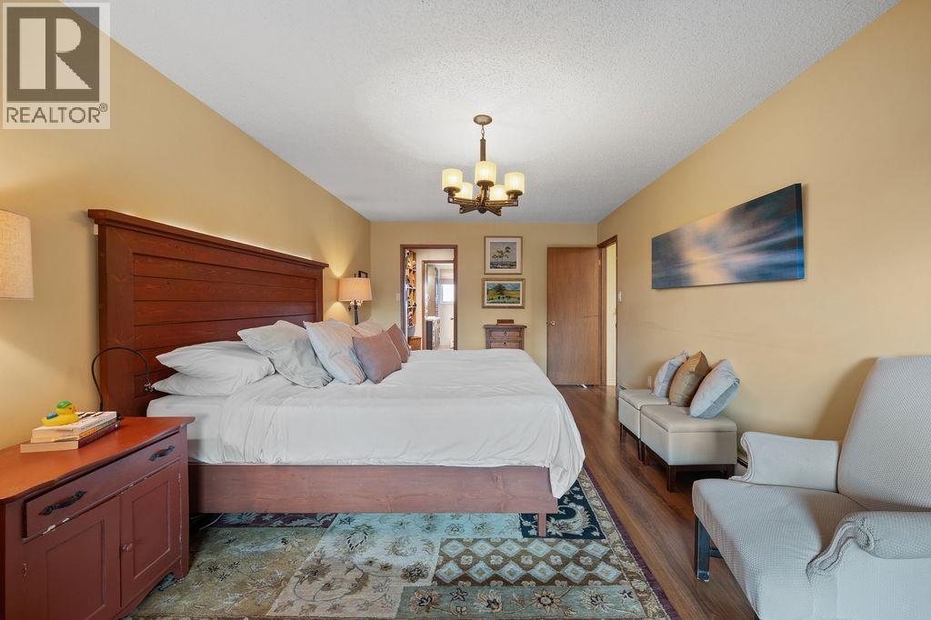 8131 Corless Place, Richmond, British Columbia  V7C 4X4 - Photo 21 - R3110120