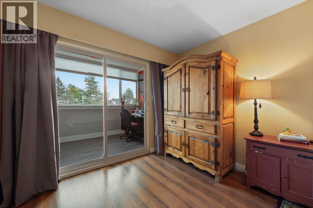 8131 Corless Place, Richmond, British Columbia  V7C 4X4 - Photo 22 - R3110120