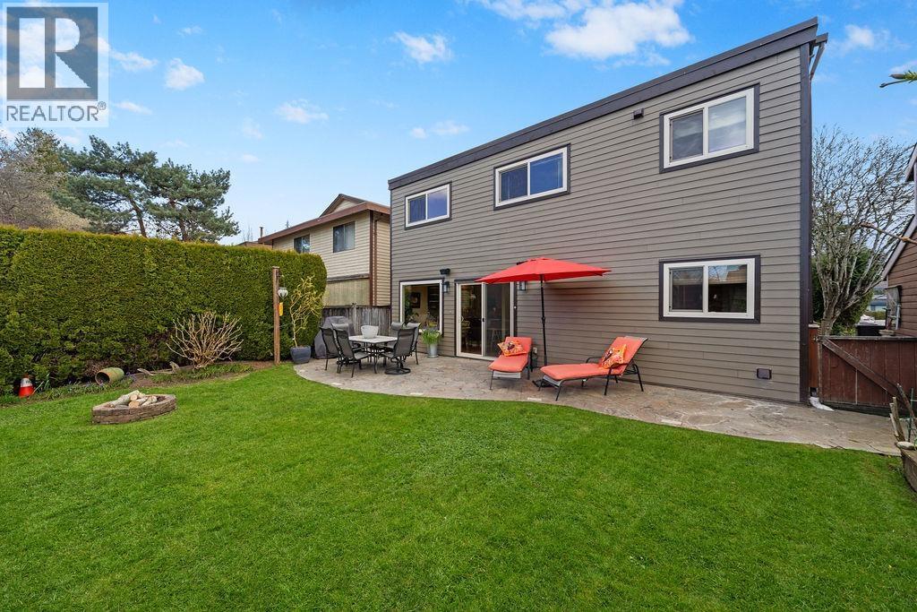 8131 Corless Place, Richmond, British Columbia  V7C 4X4 - Photo 30 - R3110120