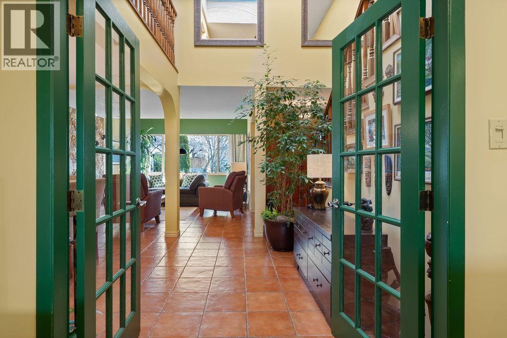 8131 Corless Place, Richmond, British Columbia  V7C 4X4 - Photo 11 - R3110120