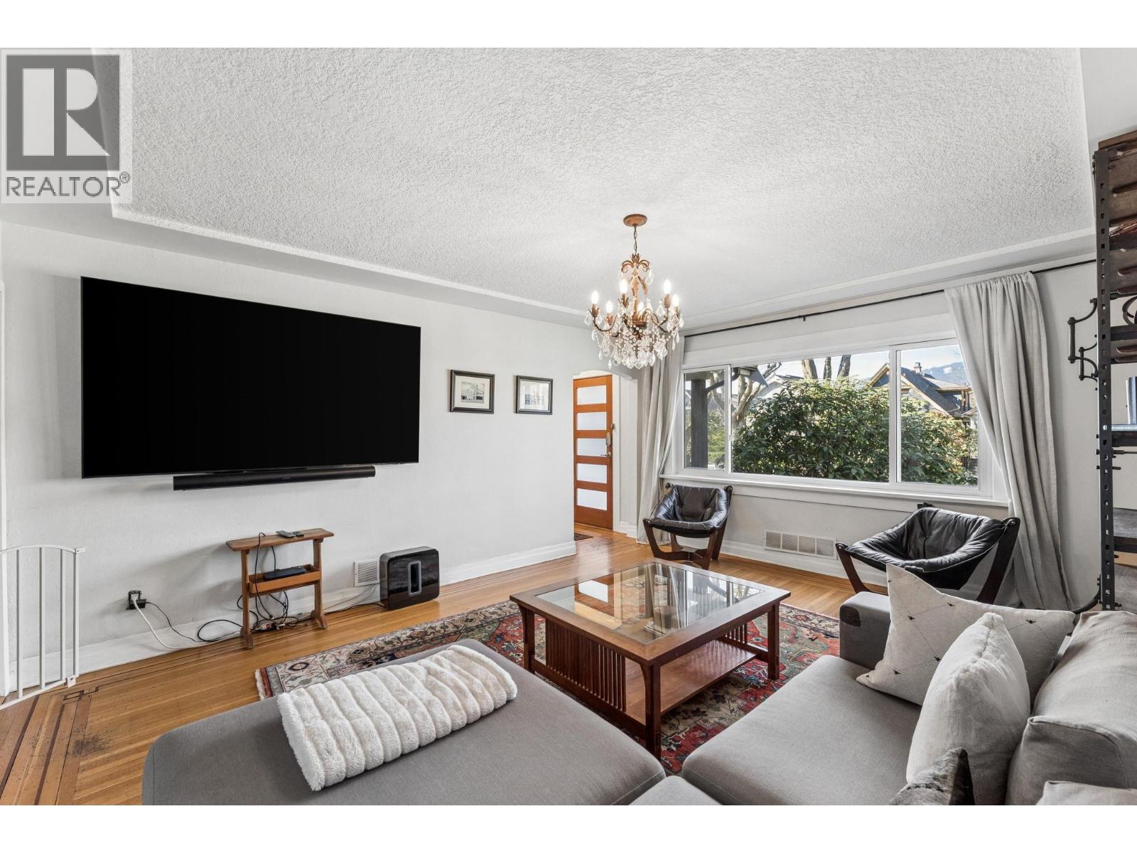 2486 Eton Street, Vancouver, British Columbia  V5K 1J5 - Photo 7 - R3110437