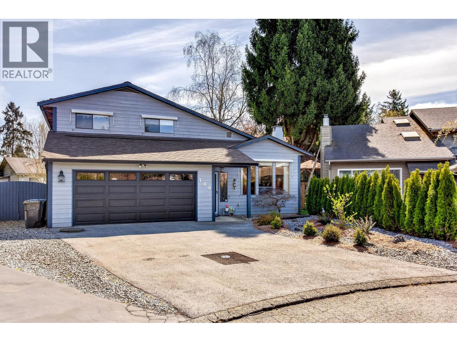 788 Inverness Place, Port Coquitlam, British Columbia V3B 5W9 - Photo 3 - R3110477