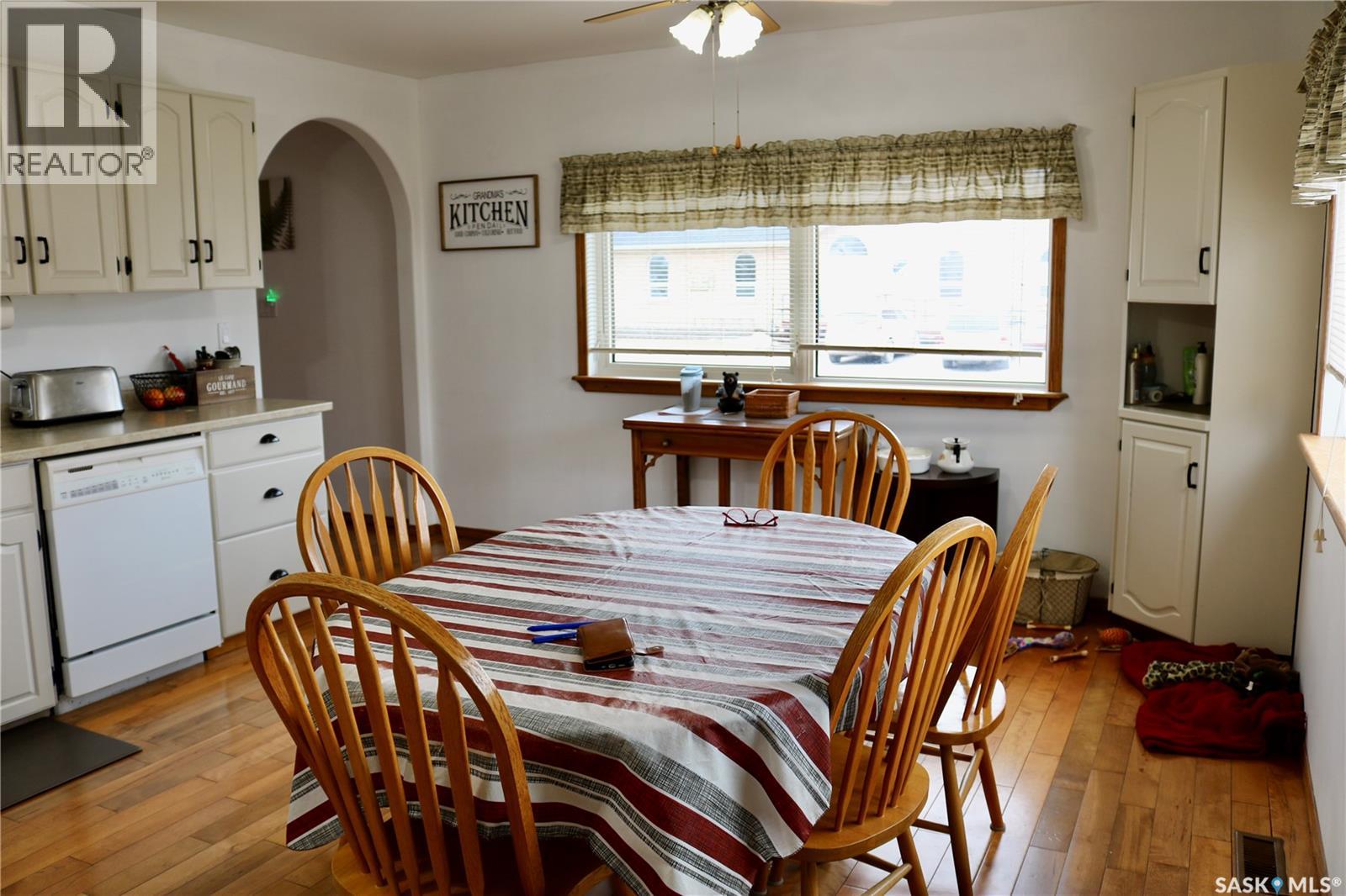 708 Ellice Street, Moosomin, Saskatchewan  S0G 3N0 - Photo 10 - SK032774