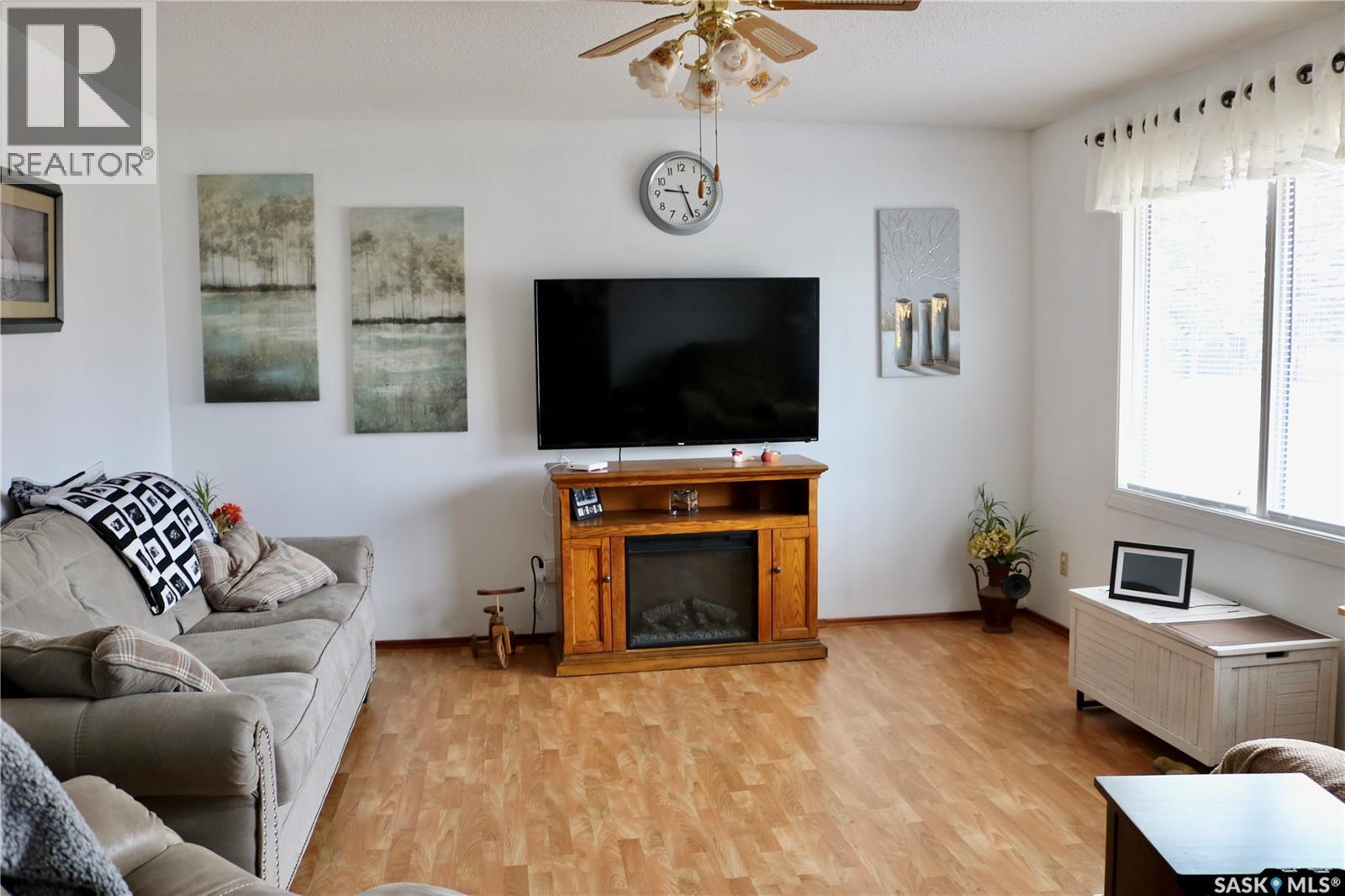 708 Ellice Street, Moosomin, Saskatchewan  S0G 3N0 - Photo 18 - SK032774