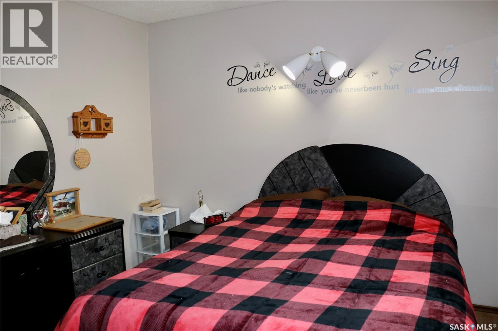 708 Ellice Street, Moosomin, Saskatchewan  S0G 3N0 - Photo 25 - SK032774