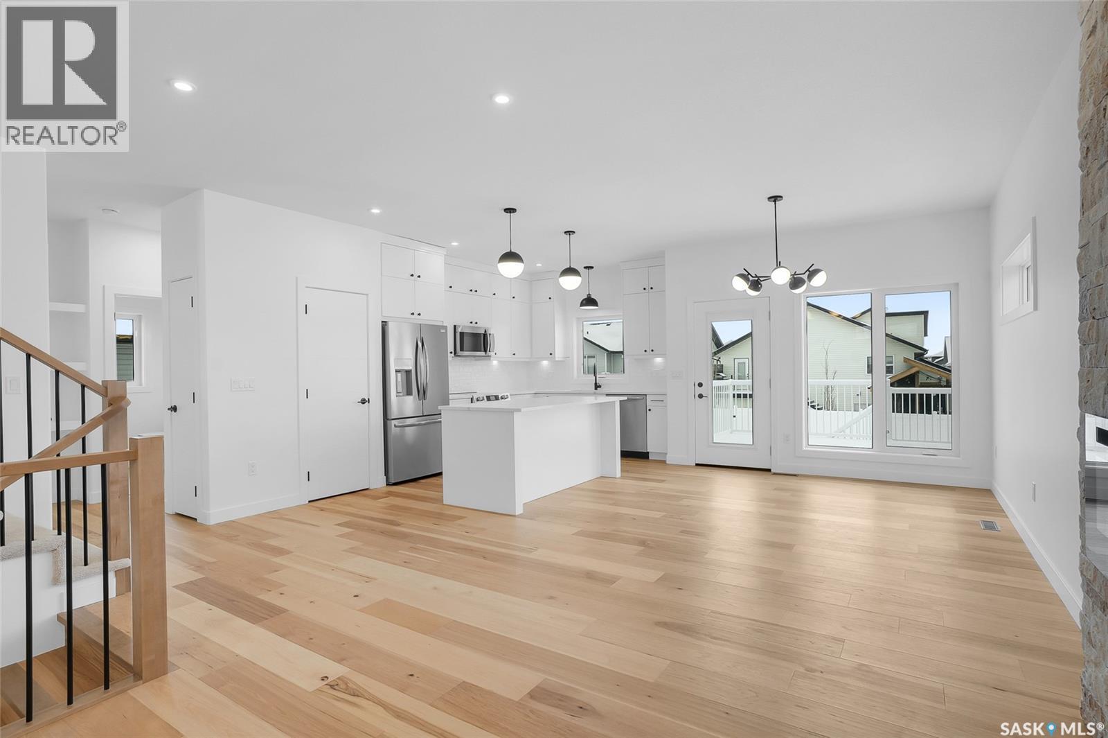 801 Ballesteros Crescent, Warman, Saskatchewan  S0K 4S0 - Photo 7 - SK032758