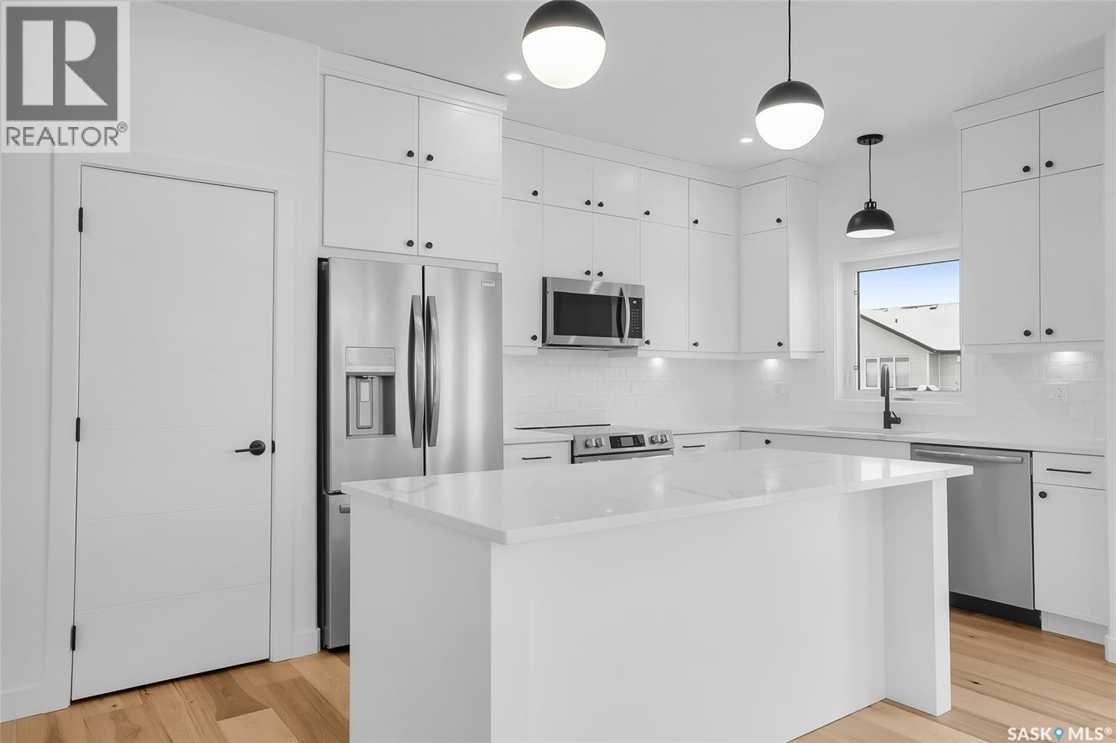 801 Ballesteros Crescent, Warman, Saskatchewan  S0K 4S0 - Photo 9 - SK032758