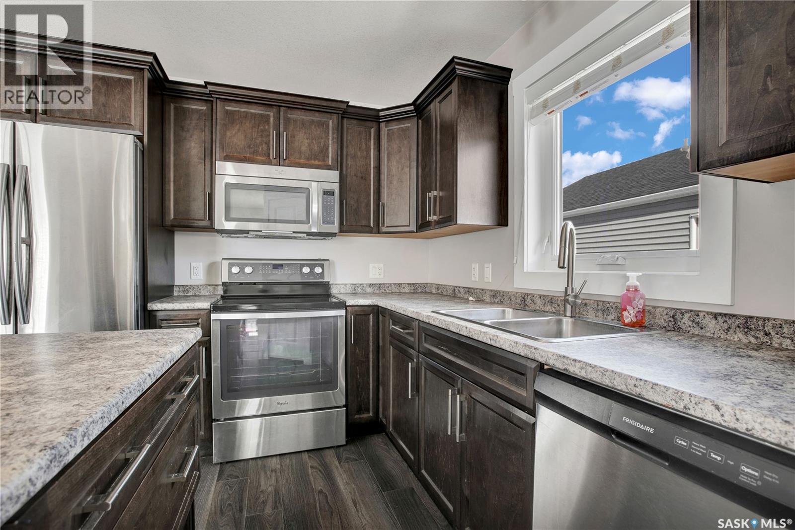 315 Rosewood Boulevard W, Saskatoon, Saskatchewan  S7V 0G8 - Photo 6 - SK032735