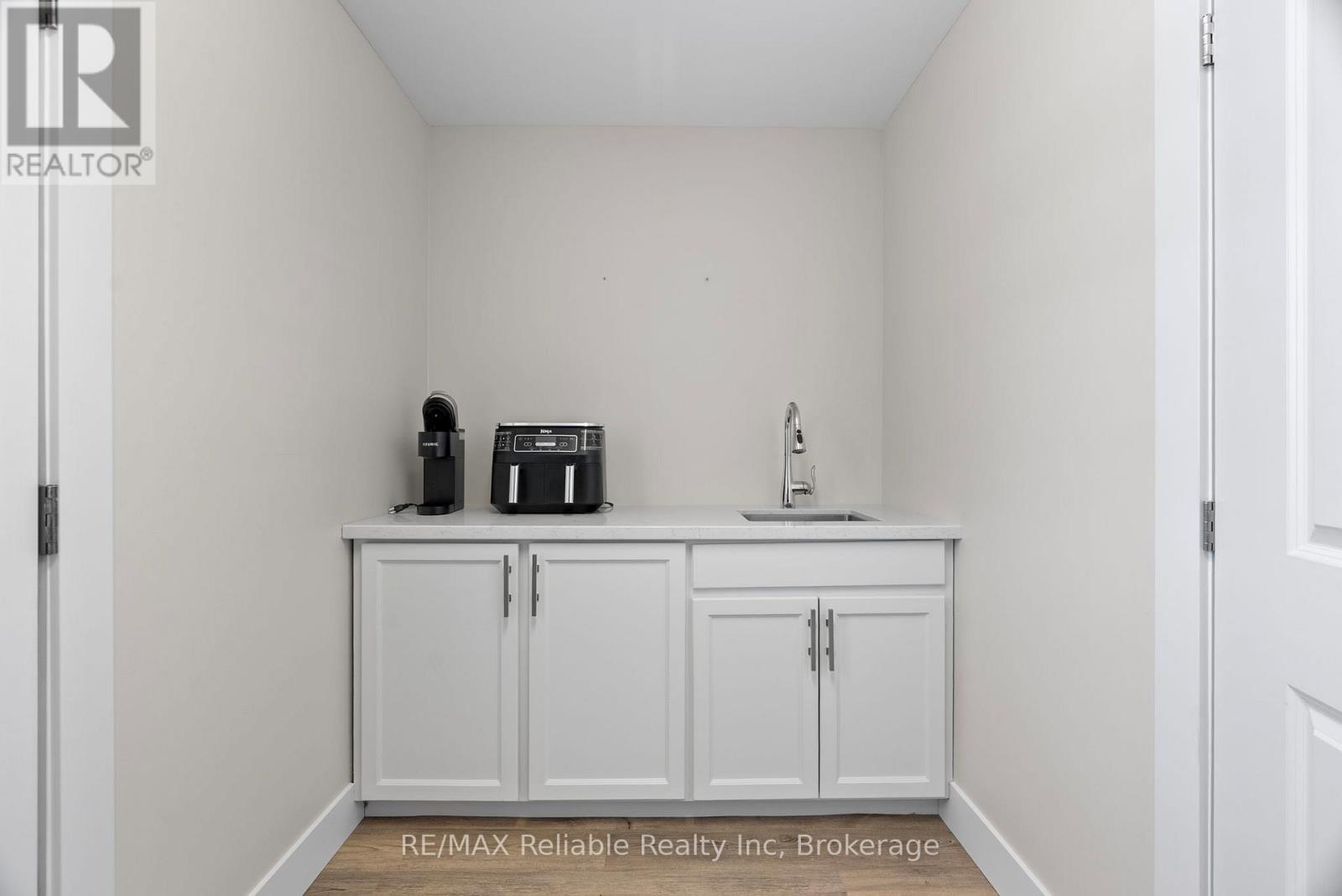 61 Wilson Street, Huron East, Ontario  N0K 1W0 - Photo 16 - X12631018