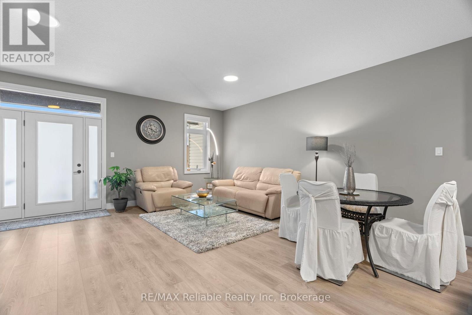 67 Briarhill Road, Huron East, Ontario  N0K 1W0 - Photo 10 - X12695170