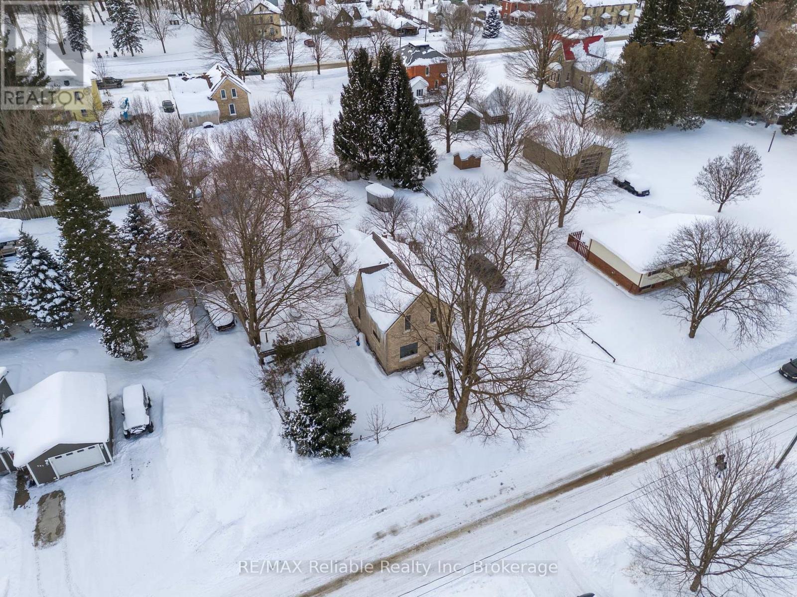 293 Drummond Street, North Huron, Ontario  N0M 1H0 - Photo 33 - X12772290