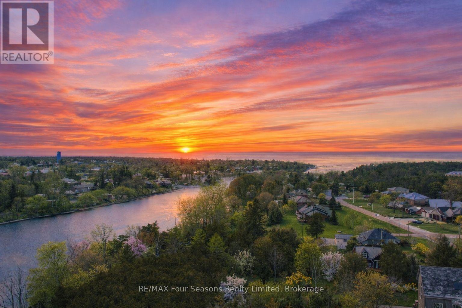 237 S RANKIN STREET, Saugeen Shores, Ontario