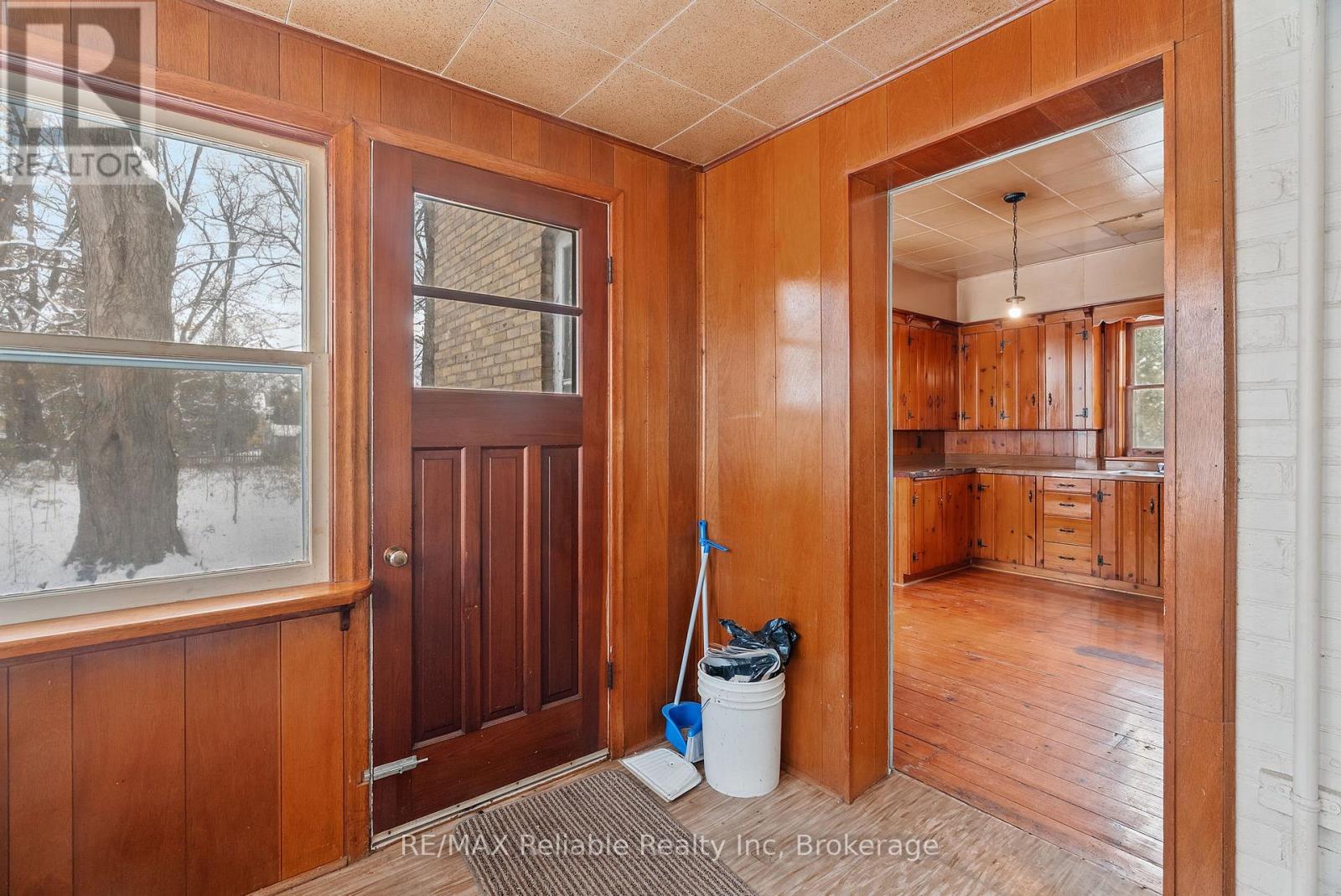 101 Centre Street, Huron East, Ontario  N0K 1W0 - Photo 21 - X12886750