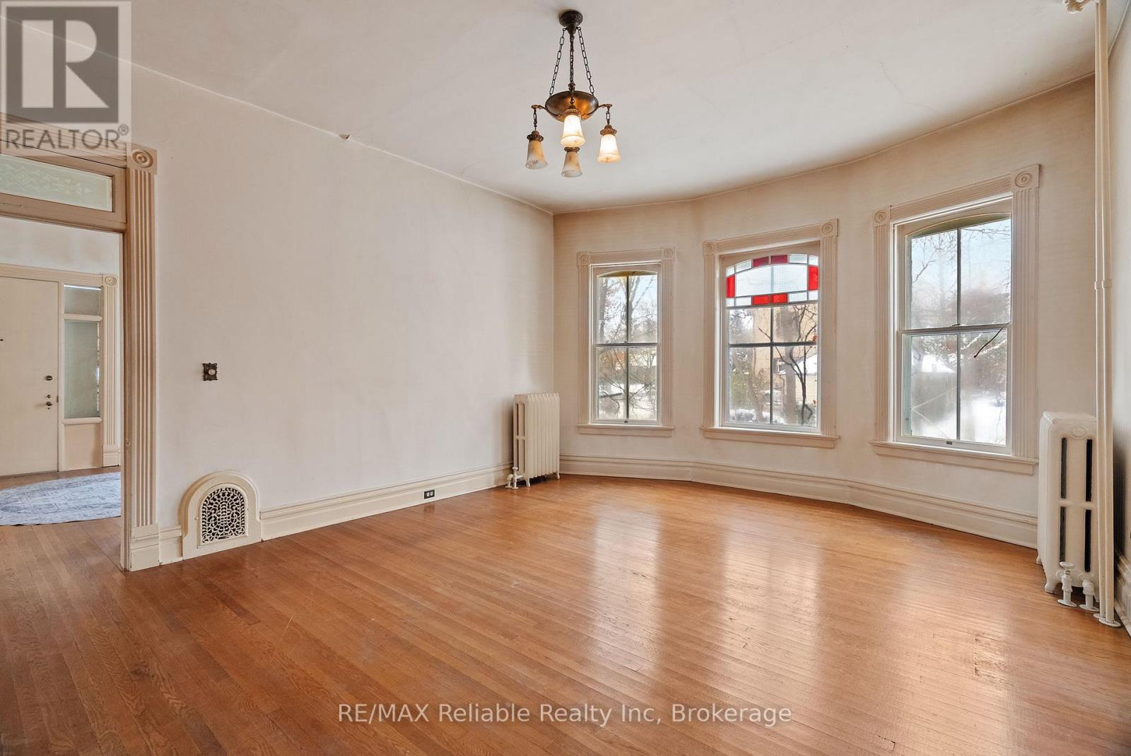 101 Centre Street, Huron East, Ontario  N0K 1W0 - Photo 15 - X12886750