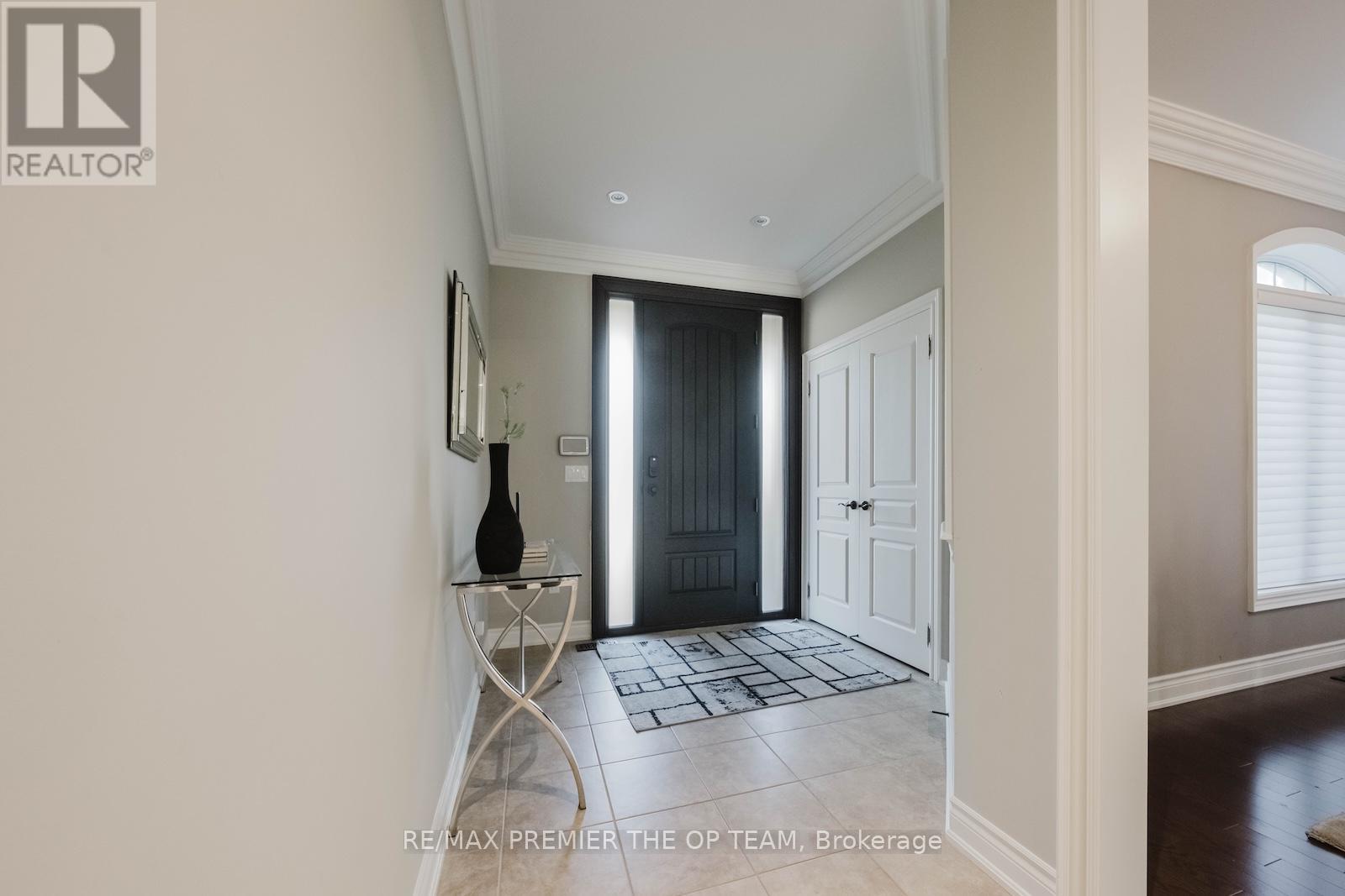 226 Via Borghese Street, Vaughan, Ontario L4H 0Y6 - Photo 3 - N12992384