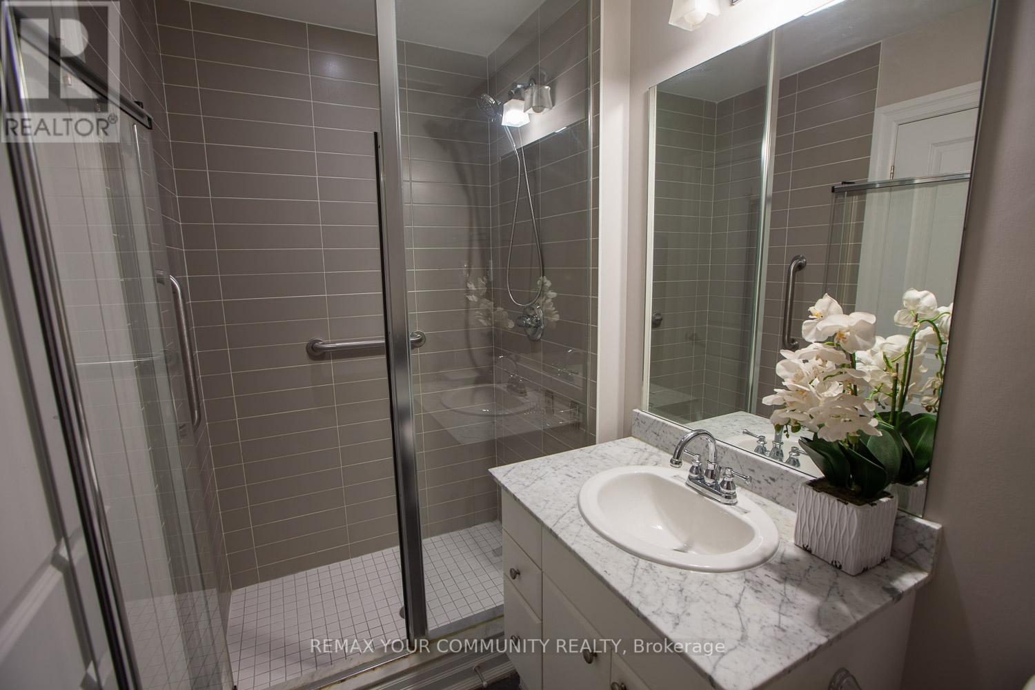 413 - 180 John West Way, Aurora, Ontario  L4G 0R3 - Photo 19 - N12992392