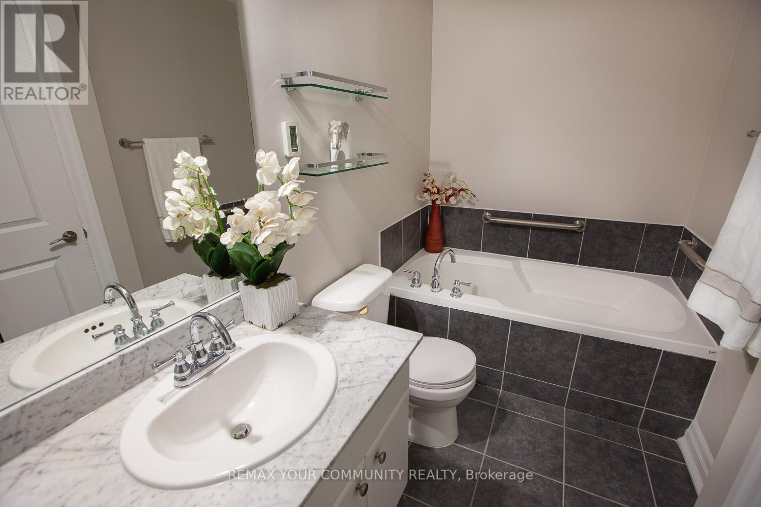 413 - 180 John West Way, Aurora, Ontario  L4G 0R3 - Photo 20 - N12992392