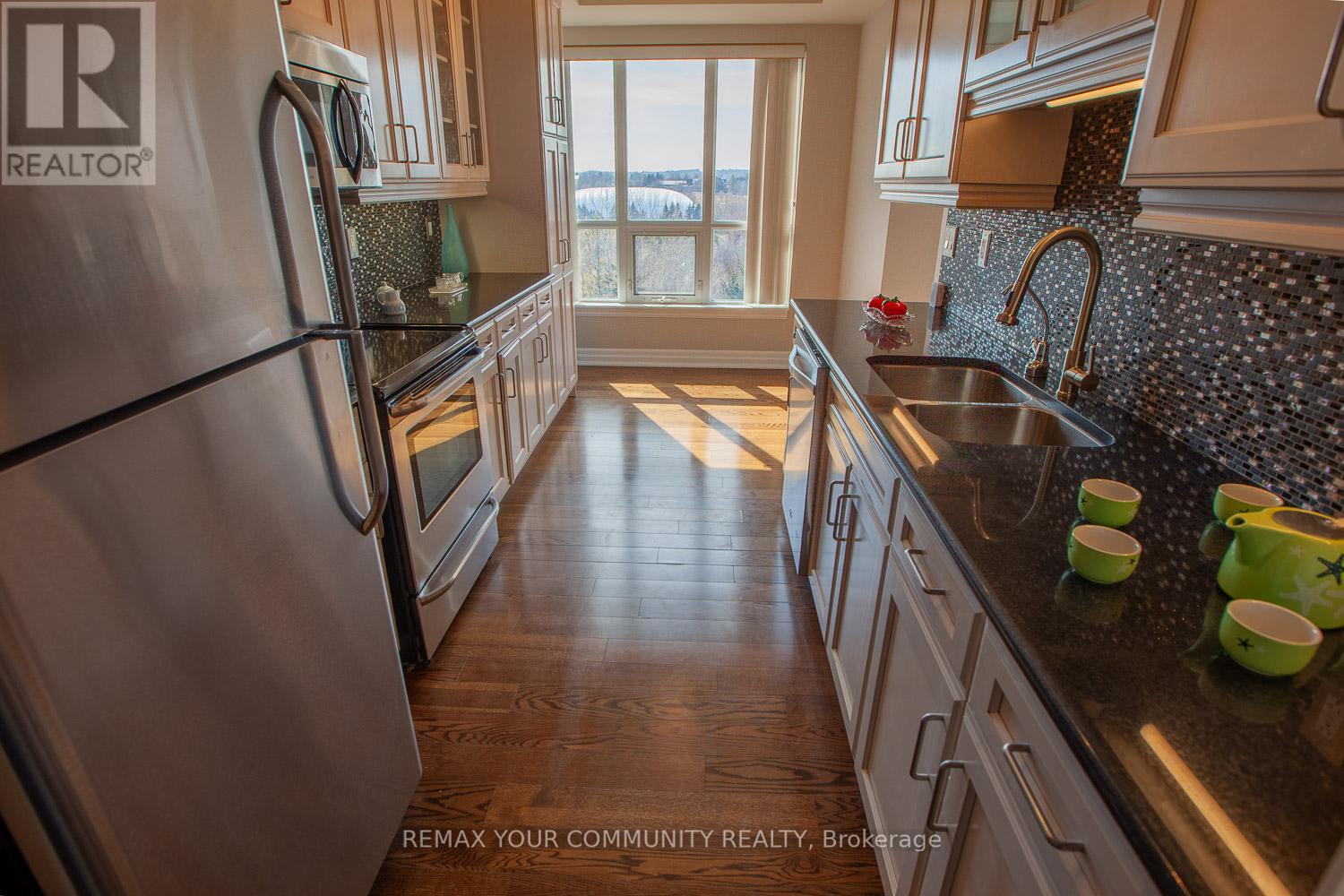 413 - 180 John West Way, Aurora, Ontario  L4G 0R3 - Photo 6 - N12992392