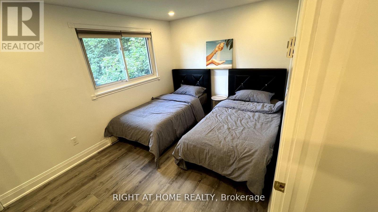 341 Webb Court, Newmarket, Ontario  L3Y 5E8 - Photo 13 - N12992416