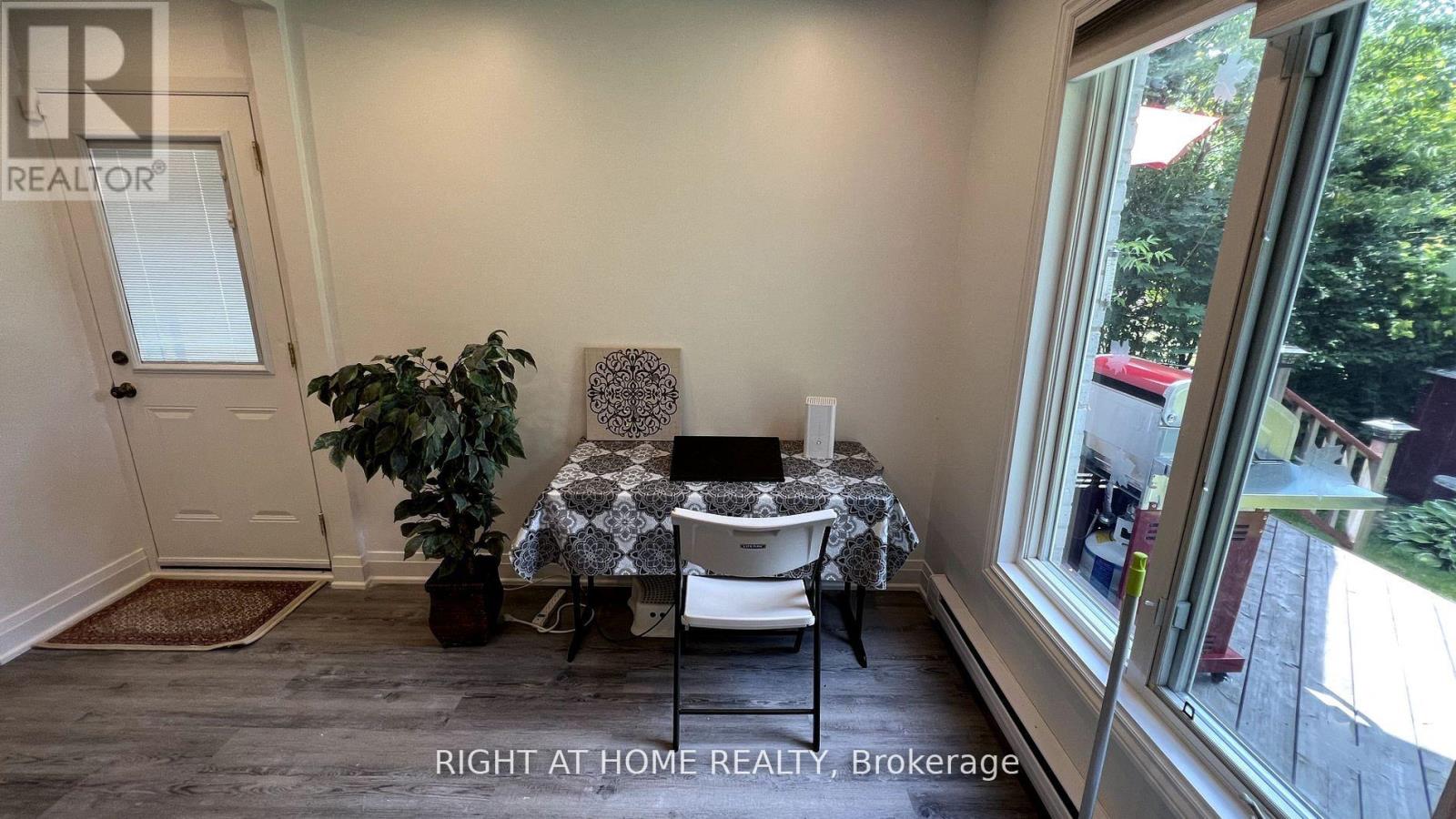 341 Webb Court, Newmarket, Ontario  L3Y 5E8 - Photo 8 - N12992416