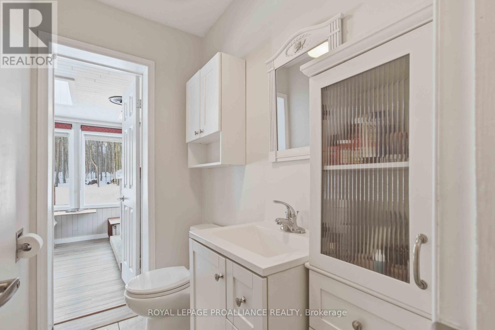 553 Whites Road, Quinte West, Ontario  K7V 0P7 - Photo 17 - X12805464