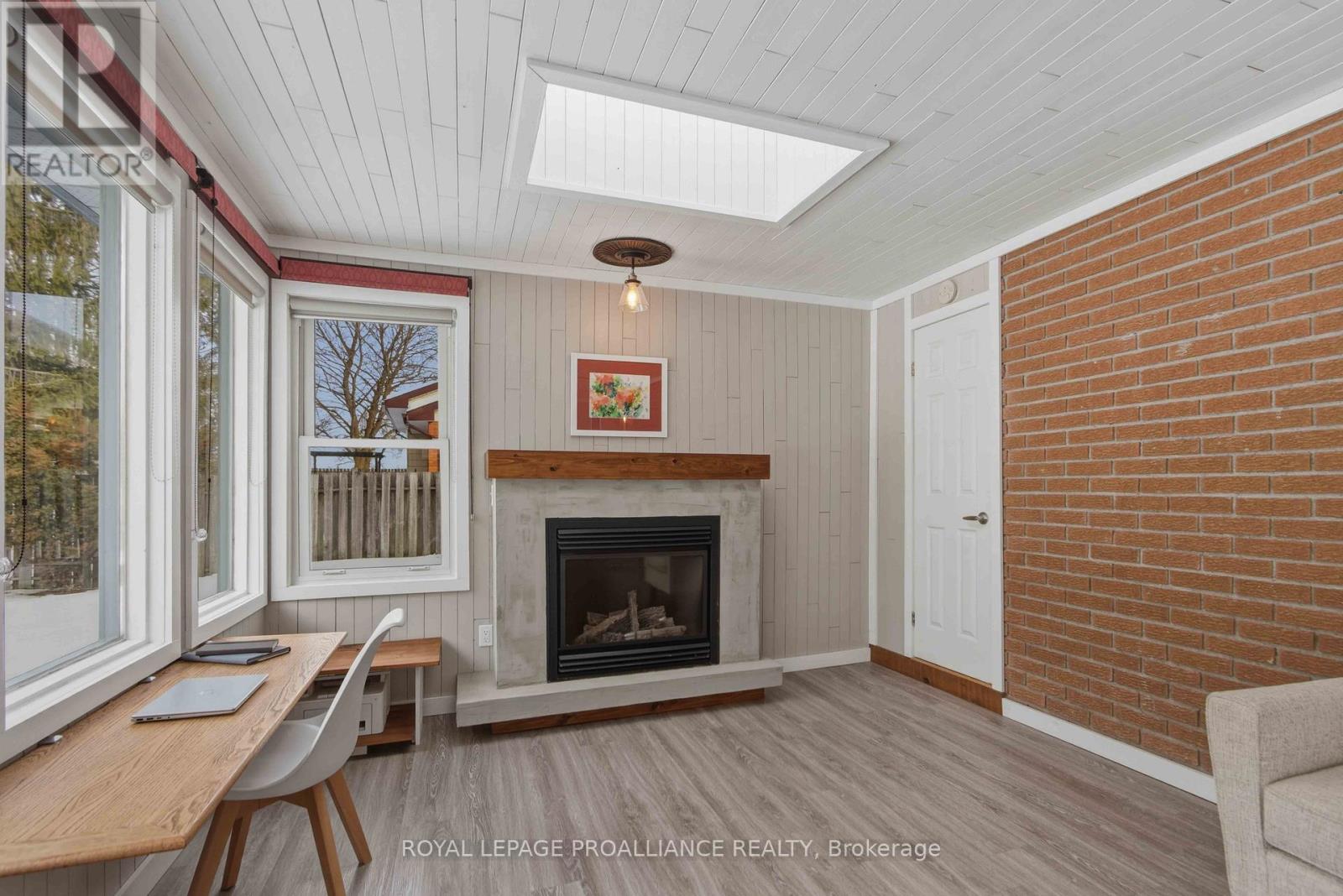 553 Whites Road, Quinte West, Ontario  K7V 0P7 - Photo 15 - X12805464