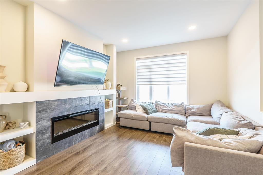 116 Ken Oblik Drive, Winnipeg, Manitoba  R3Y 0N3 - Photo 1 - 202605901