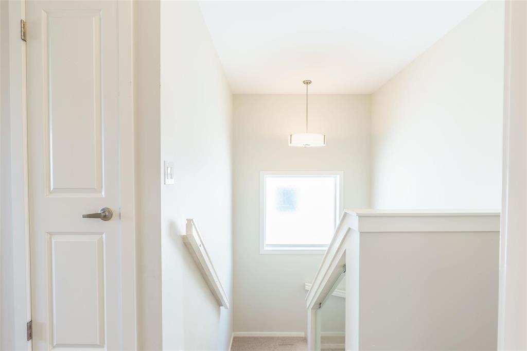 116 Ken Oblik Drive, Winnipeg, Manitoba  R3Y 0N3 - Photo 12 - 202605901