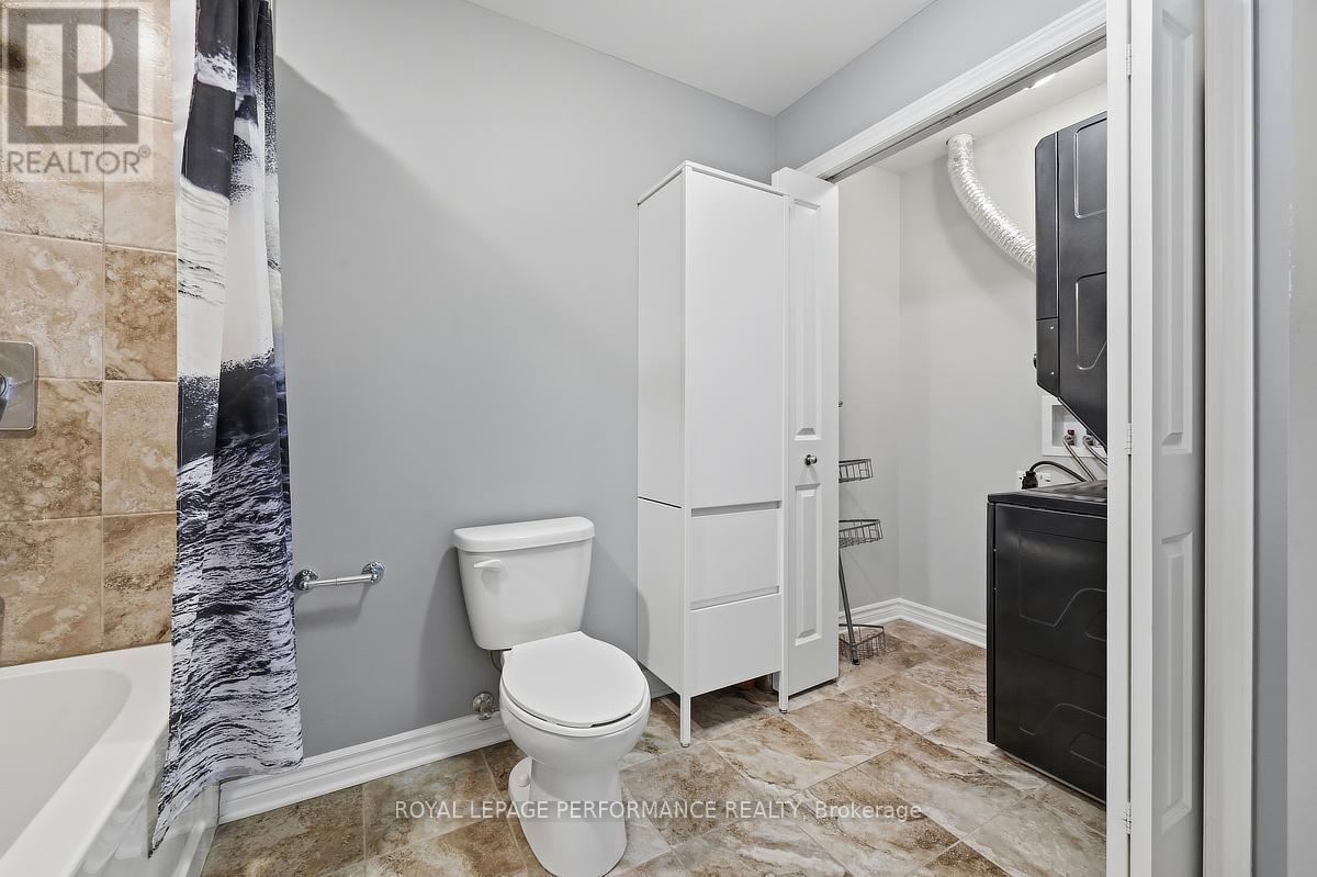 116 - 120 Prestige Circle, Ottawa, Ontario K4A 1B4 - Photo 13 - X12862196