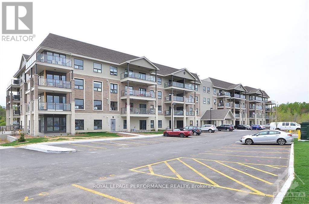 116 - 120 PRESTIGE CIRCLE, Ottawa, Ontario