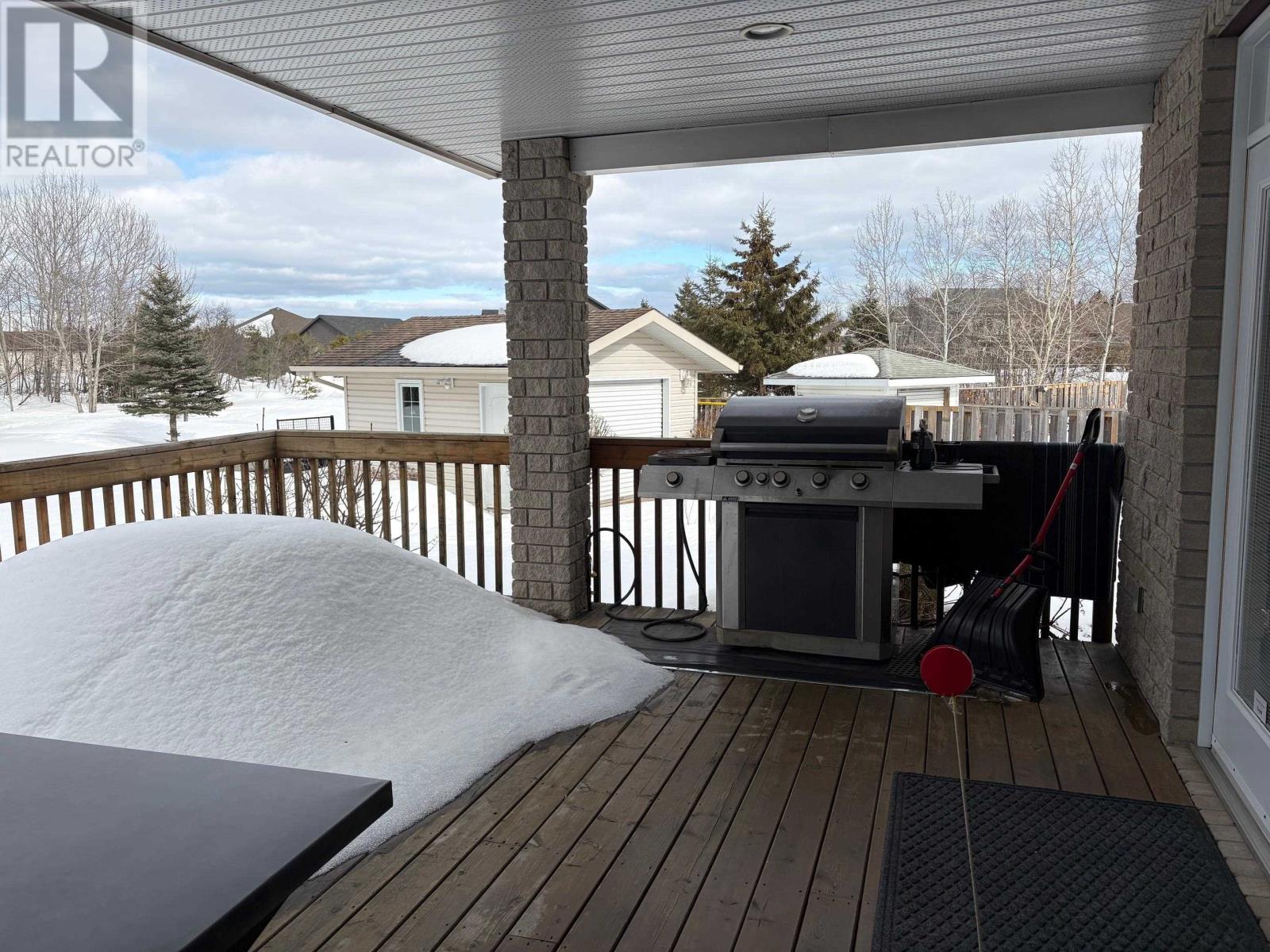 132 Wolverine Cres, Thunder Bay, Ontario  P7C 5Z2 - Photo 5 - TB2600677