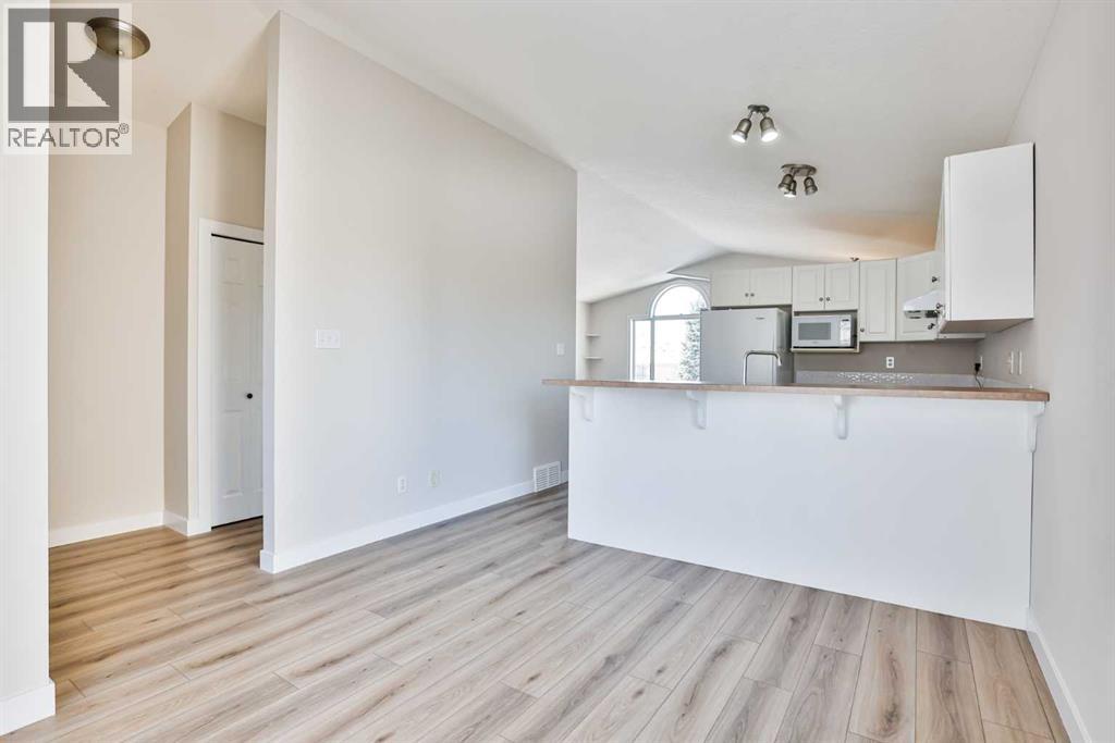 19 Heritage Lane W, Lethbridge, Alberta  T1K 7S5 - Photo 10 - A2280051