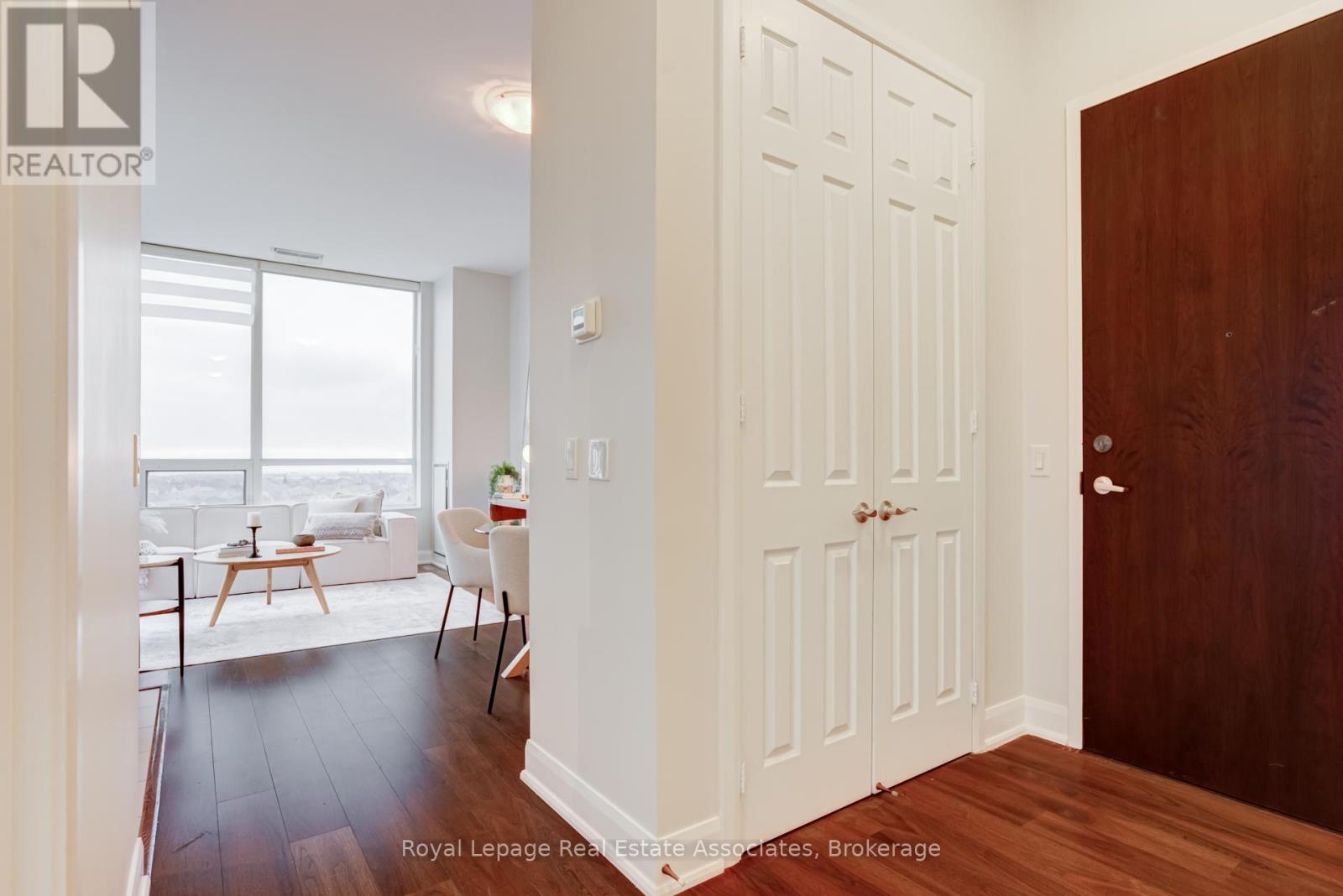 712 - 2470 Prince Michael Drive, Oakville, Ontario  L6H 0G9 - Photo 11 - W12992430