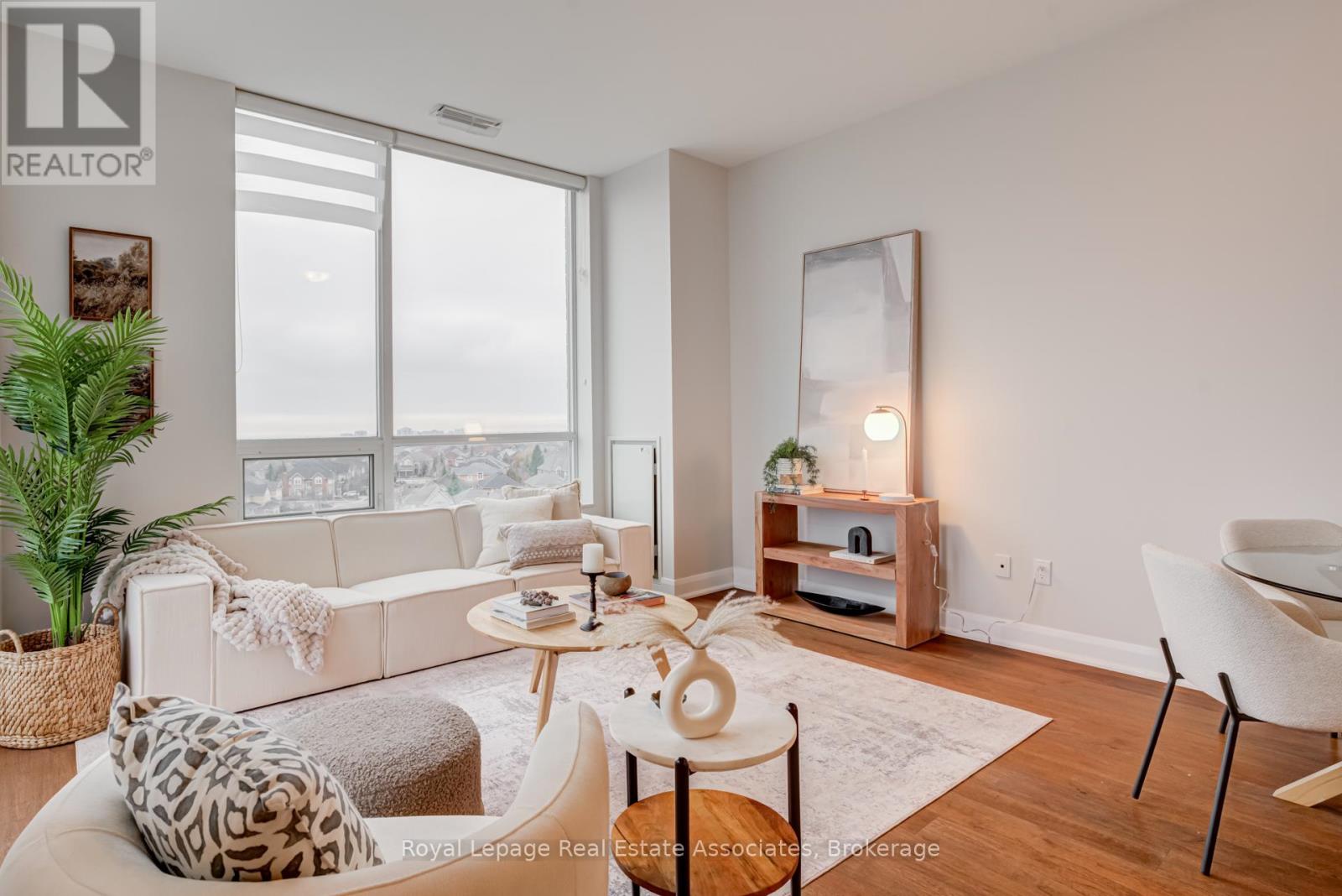 712 - 2470 Prince Michael Drive, Oakville, Ontario  L6H 0G9 - Photo 15 - W12992430