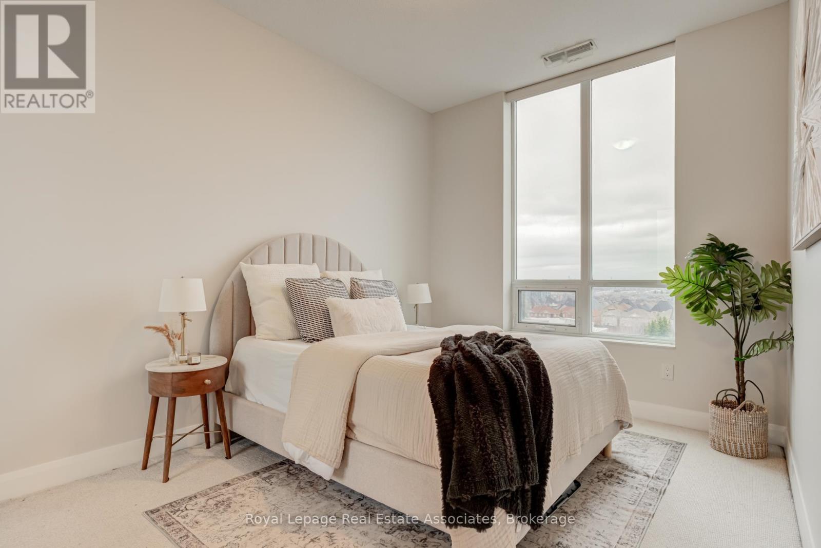 712 - 2470 Prince Michael Drive, Oakville, Ontario  L6H 0G9 - Photo 25 - W12992430