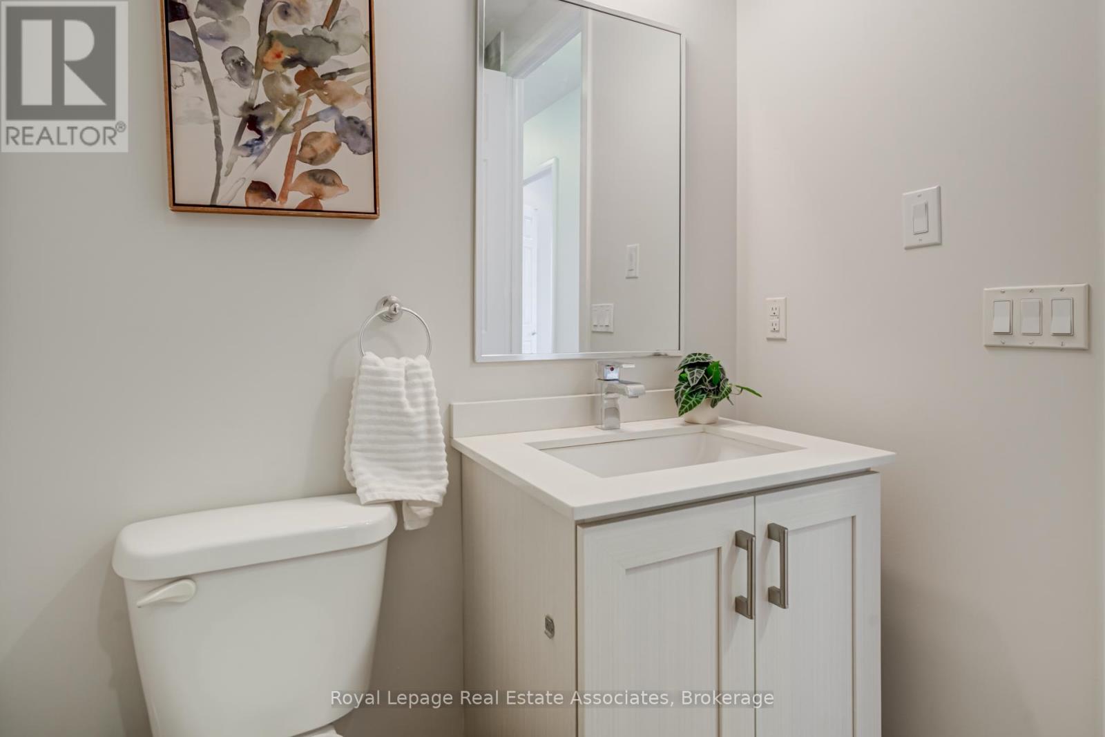 712 - 2470 Prince Michael Drive, Oakville, Ontario  L6H 0G9 - Photo 31 - W12992430