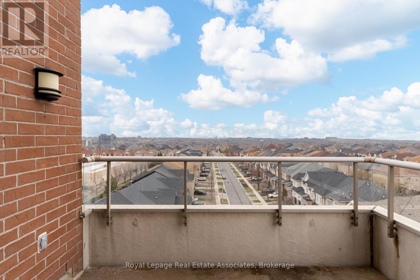 712 - 2470 Prince Michael Drive, Oakville, Ontario  L6H 0G9 - Photo 34 - W12992430