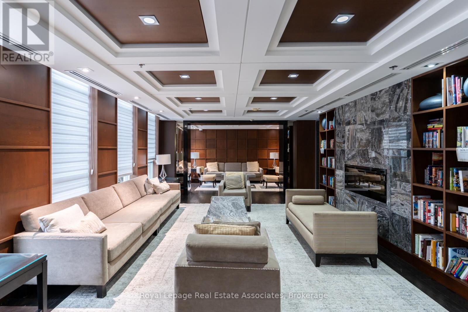 712 - 2470 Prince Michael Drive, Oakville, Ontario  L6H 0G9 - Photo 45 - W12992430