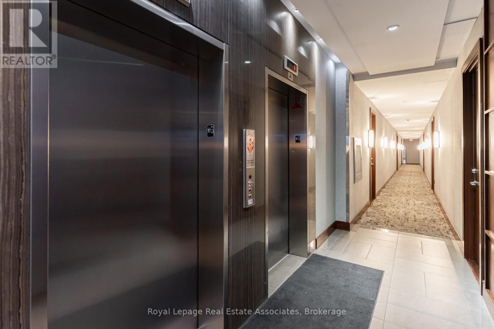 712 - 2470 Prince Michael Drive, Oakville, Ontario  L6H 0G9 - Photo 6 - W12992430