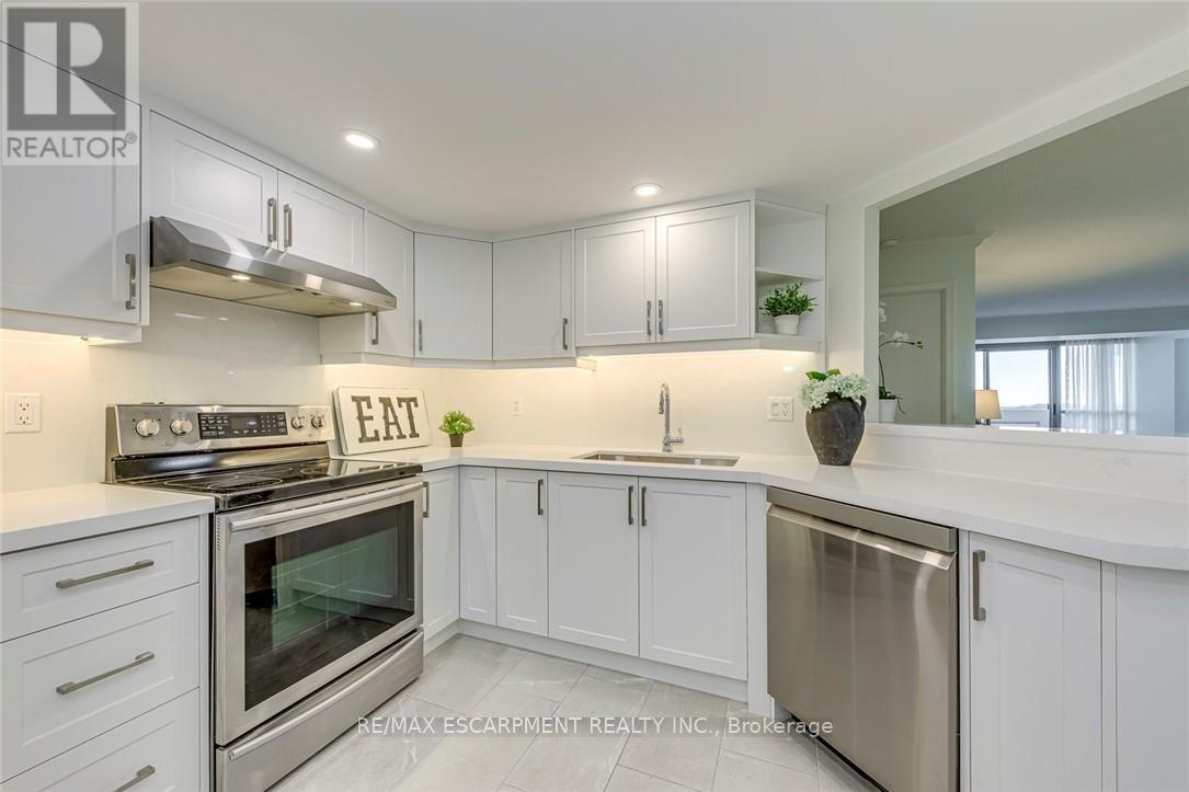 902 - 5080 Pinedale Avenue, Burlington, Ontario  L7L 5V7 - Photo 10 - W12992432