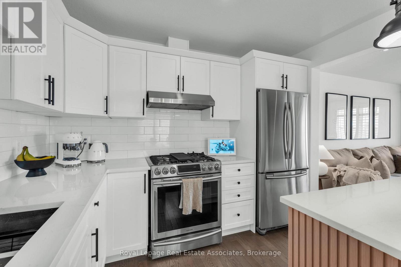 15 Winterton Court, Orangeville, Ontario  L9W 5H8 - Photo 11 - W12992488