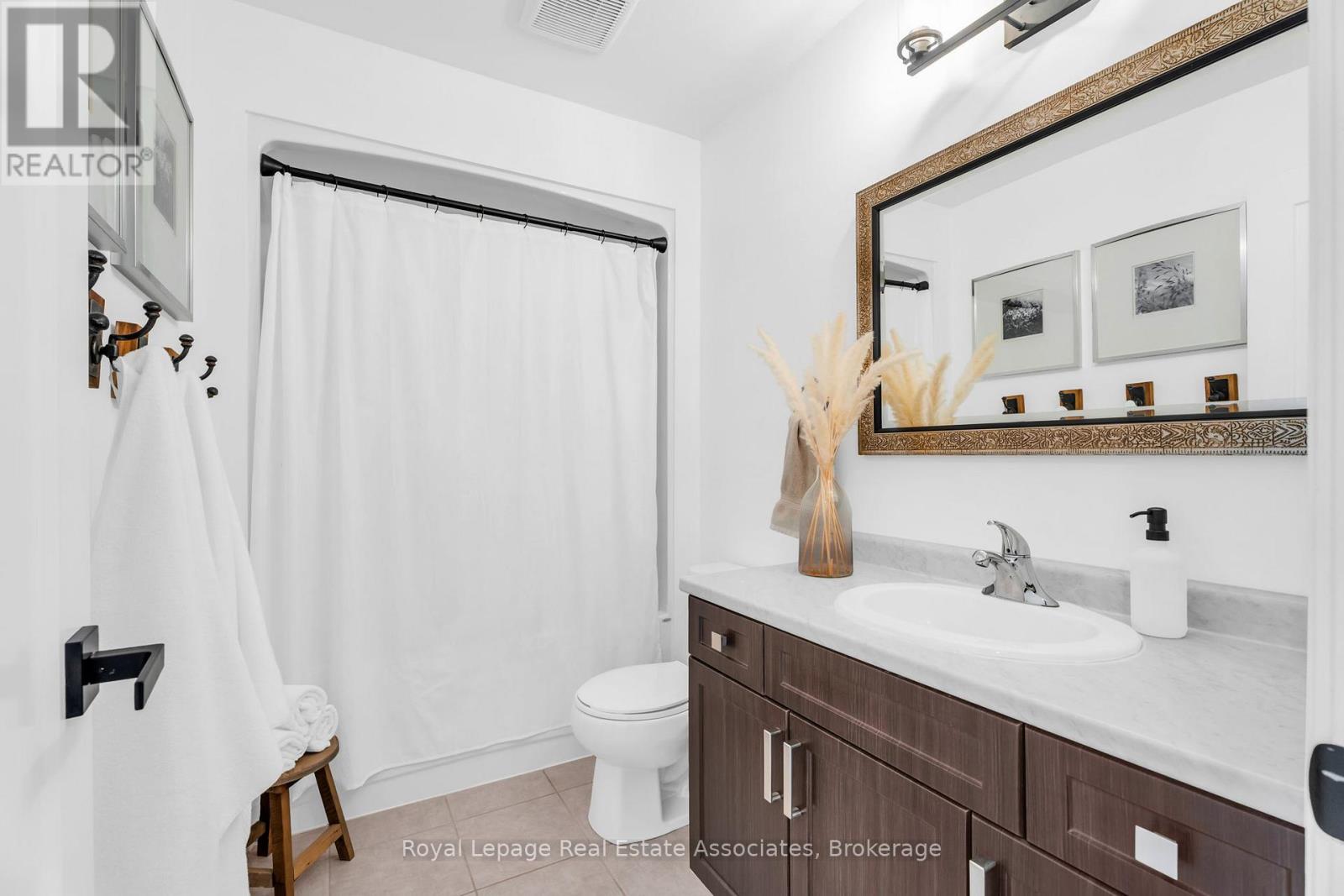 15 Winterton Court, Orangeville, Ontario  L9W 5H8 - Photo 30 - W12992488